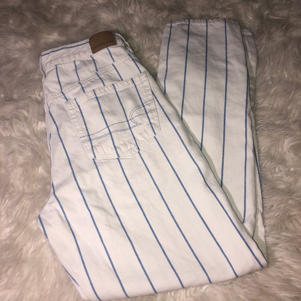 American Eagle mom jeans